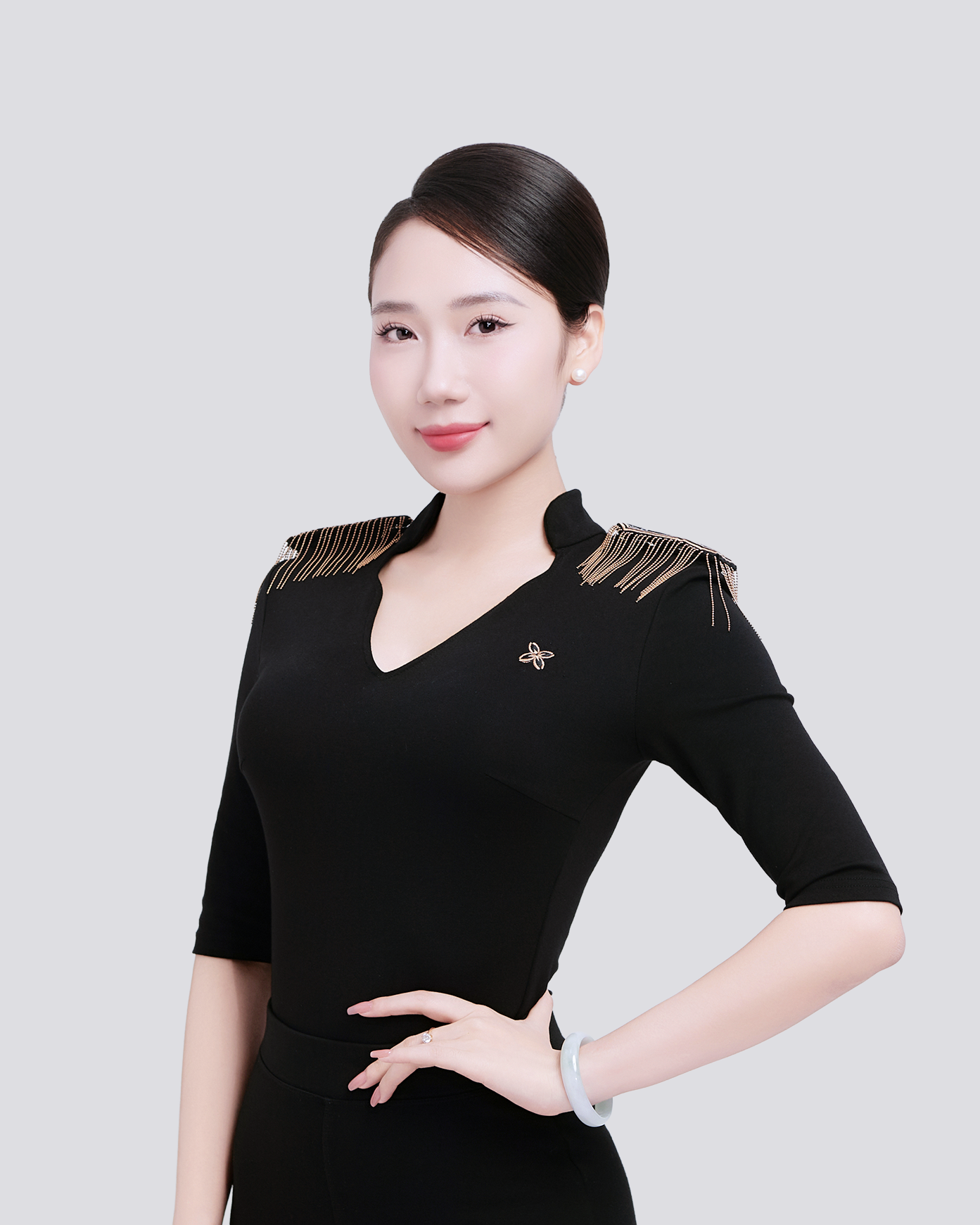Chuyên gia Ngân Huyền